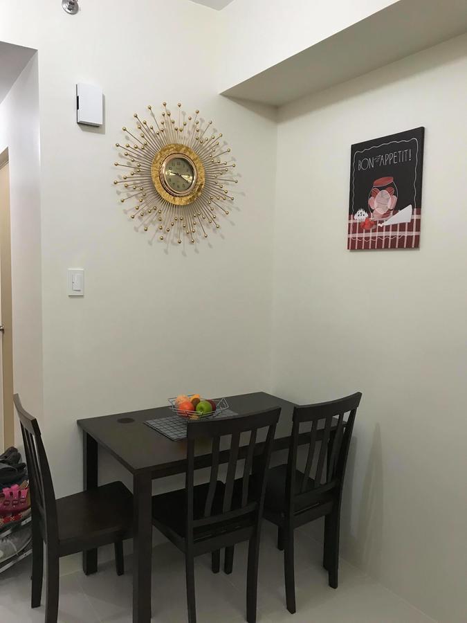 Jj Suites Tagaytay @ Wind Residences 따가이따이 외부 사진